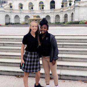 Meet your Posher, Beza